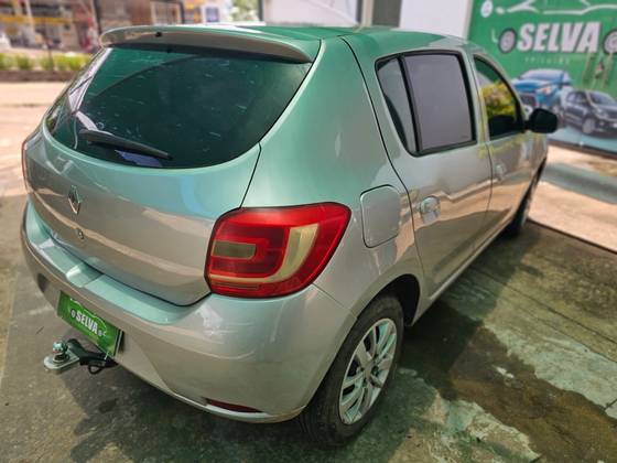 RENAULT SANDERO 1.6 EXPRESSION 8V FLEX 4P MANUAL RENAULT SANDERO 1.6 EXPRESSION 8V FLEX 4P MANUAL
